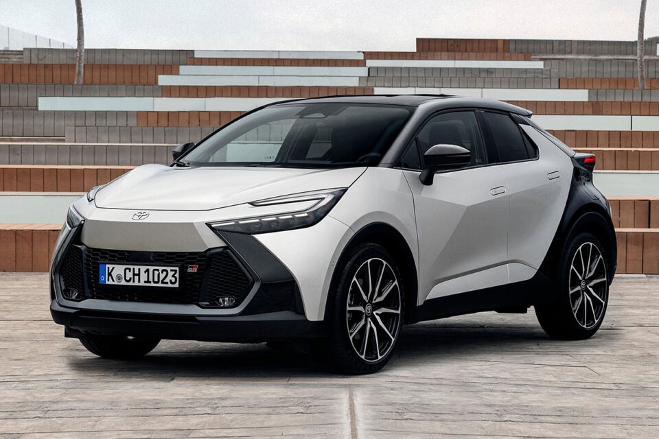 トヨタ C-HR ハイブリッド